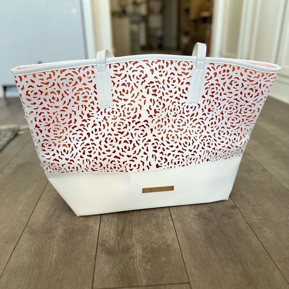 Vince Camuto White Vegan Leather Tote with laser cuts - Picture 16 of 16